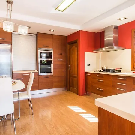 Villa Oceanic - Plusholidays *